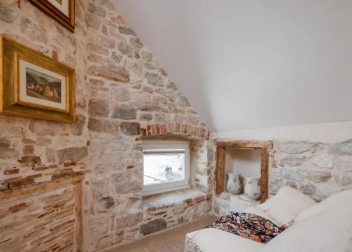 Diocletian's Gem - Zf Center Split