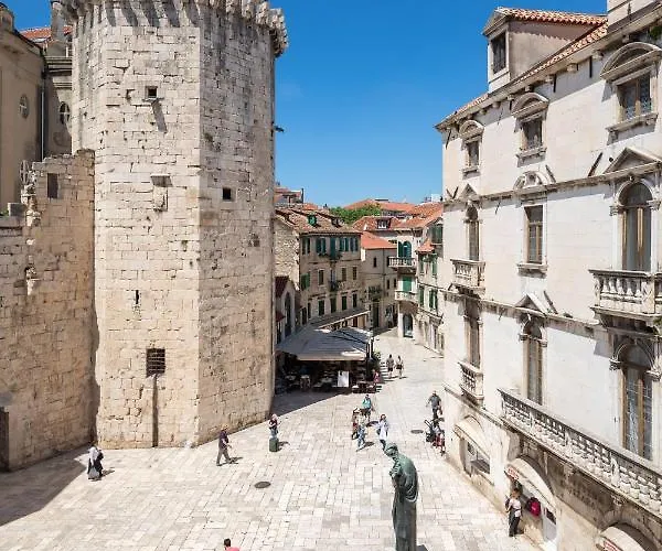 Diocletian's Gem - Zf Center Split
